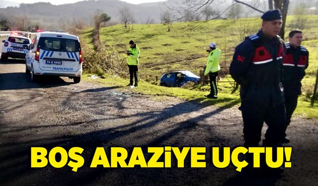 Yoldan çıktı, boş araziye uçtu!