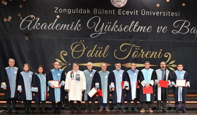 ZBEÜ’de “Akademik Yükseltme ve Başarı Ödül Töreni” düzenlendi