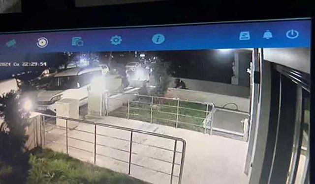 Pendik'te polislere ateş açan silahlı saldırganlardan 1'i yakalandı