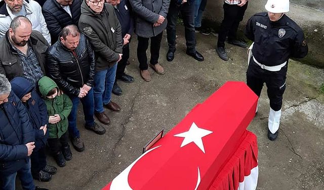 Çaycuma’da iç yakan görüntü… Oktay Ermişoğlu sonsuzluğa uğurlandı