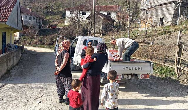 İhtiyaç sahibi ailelerin kapılarına bırakıldı