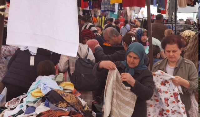 Pazarda bayram yoğunluğu duyan oraya koştu