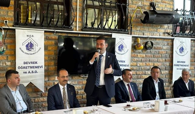 AK Parti teşkilatı Devrek'te bayramlaşma programına katıldı