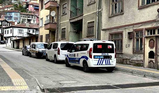 Aracının içerisinde ölü bulunan vatandaş toprağa verildi