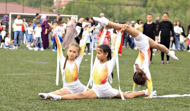 23 Nisan Çaydeğirmeni’nde coşkuyla kutlandı