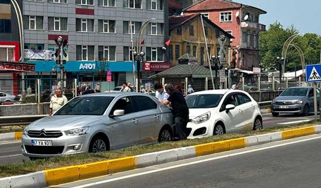 Kent merkezinde trafik kazası