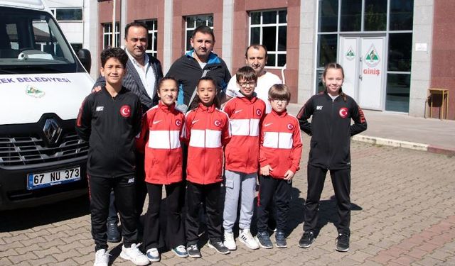 Badminton oyuncuları Rize’ye gidiyor