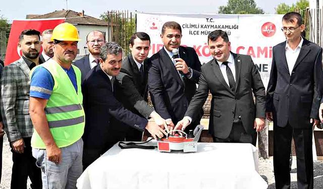 Deprem sonrası yıkılan camiler tek tek yapılıyor