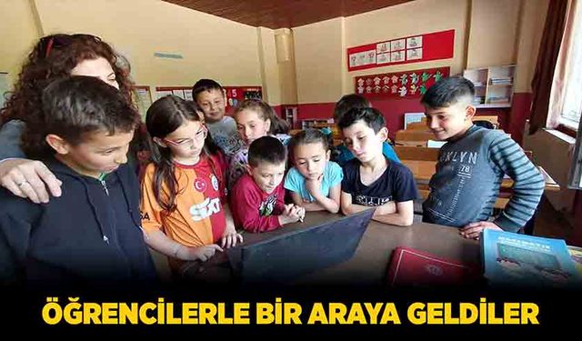 Öğrencilerle bir araya geldiler