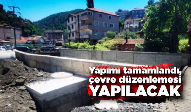 Fırtınada yıkılan duvarlar yapıldı