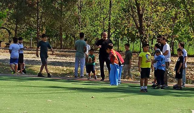 Hayrat Vakfı tarafından Yaz Okulu piknik şenliği düzenlendi