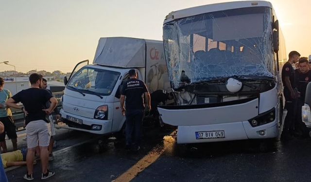 Duran kamyonet faciaya sebep oldu: 1 ölü, 3 yaralı