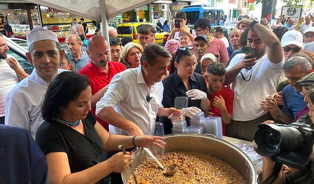 Zonguldak Belediyesi’nin aşure etkinliğine yoğun ilgi