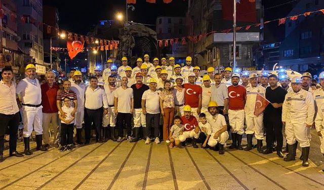 Maden işçileri Domokrasi Nöbeti'nde