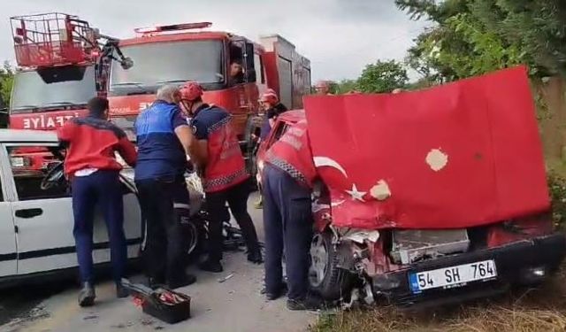 Tofaşlar kafa kafaya çarpıştı: 3 yaralı