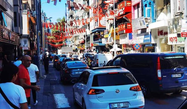 Zonguldak trafiği kilit, Uzun kuyruklar oluştu