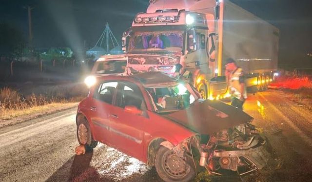 Amasya'da tır ile otomobil çarpıştı: 1 ölü