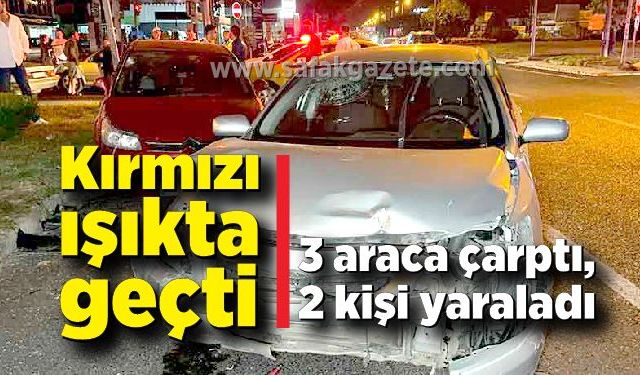 Kırmızı ışık ihlalinde 3 araç çarpıştı: 2 yaralı