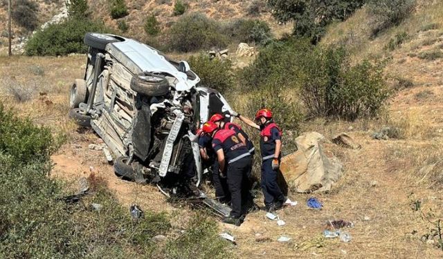 Kontrolden çıkan araç takla attı: 4'ü çocuk 6 yaralı