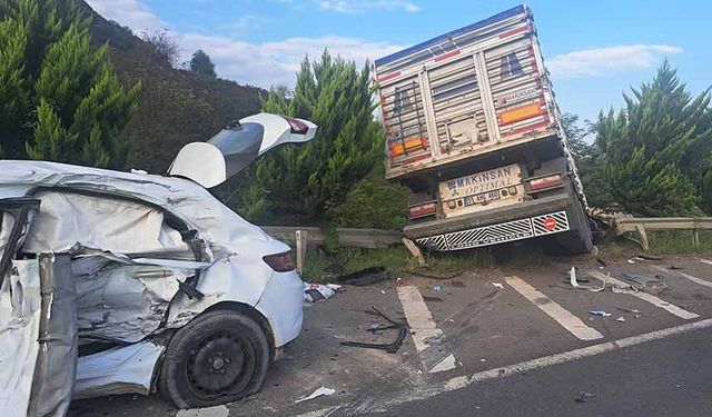 Ordu'da tünel çıkışı zincirleme kaza: 1'i ağır 5 yaralı