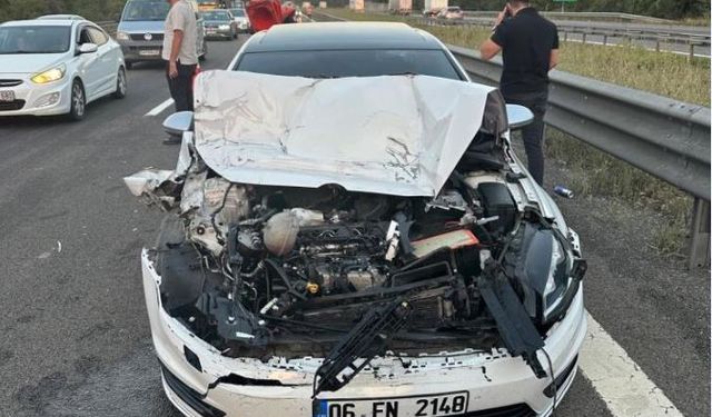 Hurdaya dönen otomobilden burnu bile kanamadan çıktı