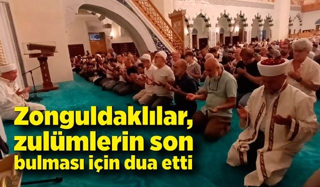 Zonguldaklılar, Mevlid Kandili’nde zulümlerin son bulması için dua etti