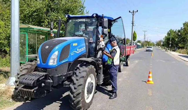 Jandarma trafikte göz açtırmıyor