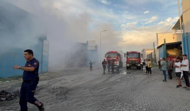 Hurdacıda yangın çıktı: 2 kişi dumandan etkilendi