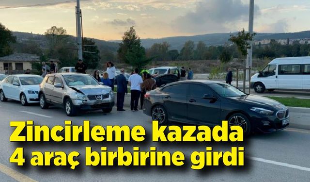 Zincirleme kazada 4 araç birbirine girdi