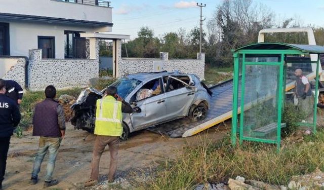 Duble yolda kontrolden çıkan otomobil takla attı: 3 ağır yaralı