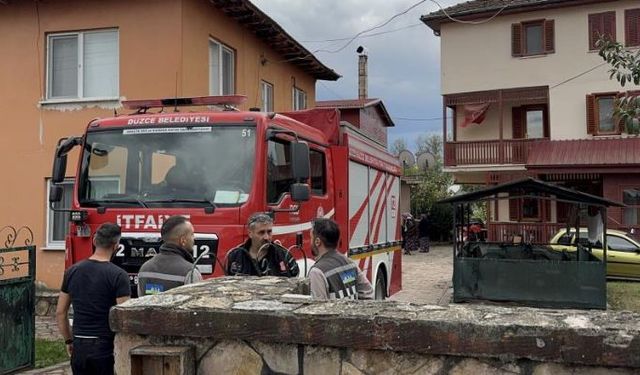 Düzce'de iki mahallede çıkan yangınlar kısa sürede söndürüldü