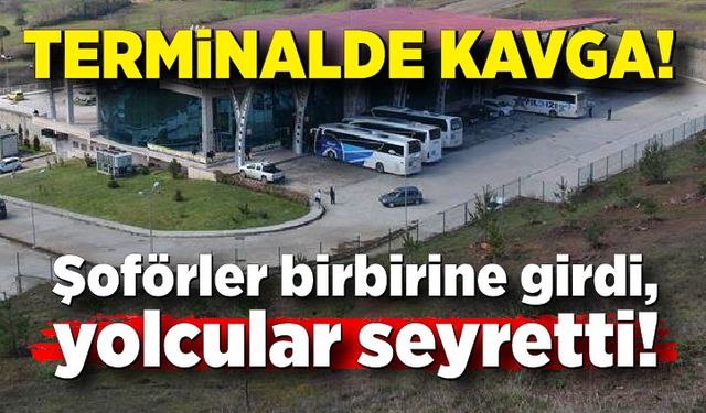 Şoförler birbirine girdi, yolcular seyretti!