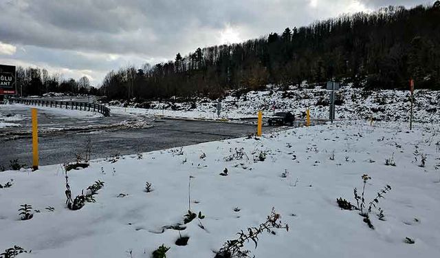 Zonguldak'ta kar yağışı sonrası güzergahlar ulaşıma açıldı