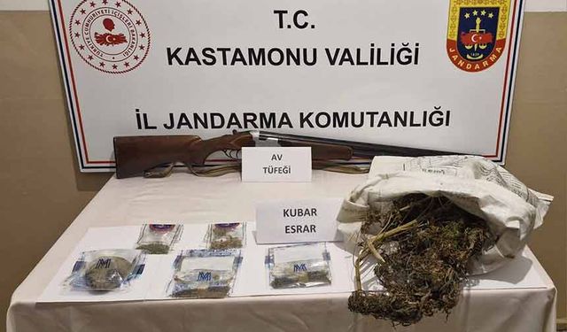 Jandarma ekiplerinden operasyon 3 kişi tutuklandı