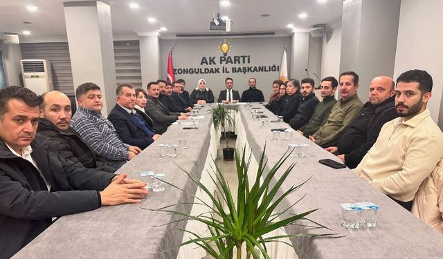 AK Parti Merkez İlçe Sezer Köroğlu başkanlığında toplandı