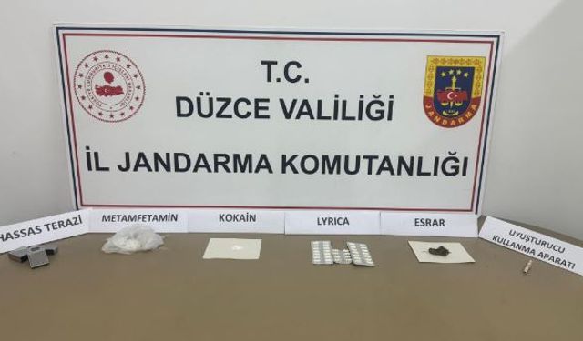 Narkotik köpeği ile evde yapılan aramada geçirildi