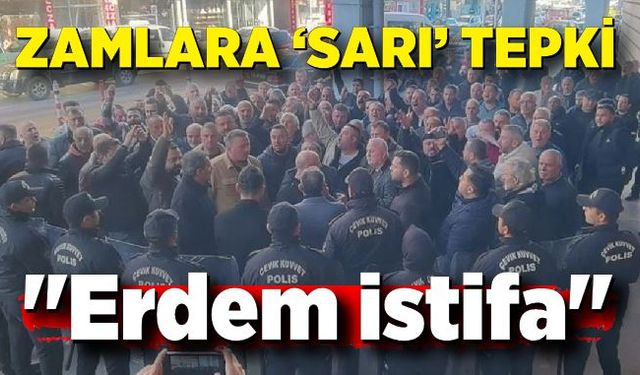 Belediye  önünde "Erdem istifa" sesleri