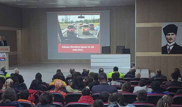 Sağlık müdüründen "boş ambulans neden siren çalıyor" tepkilerine cevap