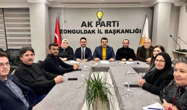 AK Parti Merkez İlçe yönetim ve mahalle başkanları bir araya geldi