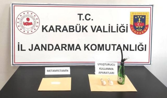 Üzerinde ve aracında uyuşturucu madde yakalanan şahsa 72 bin TL ceza