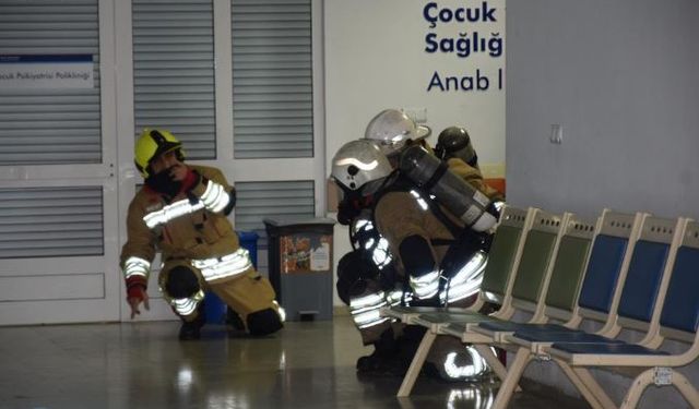 Düzce Üniversitesi hastanesinde yangın tatbikatı yapıldı