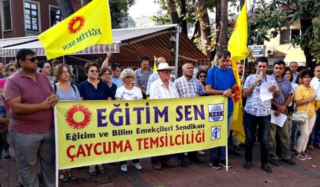 Eğitim Sen: Ücretli öğretmenlerin ders ücretleri ödenmeli