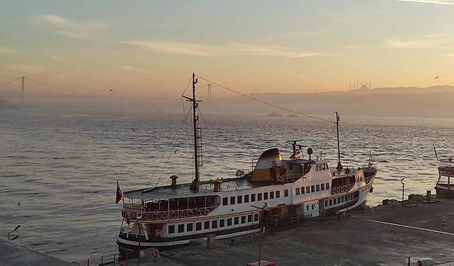 İstanbul Boğazı gemi trafiğine açıldı