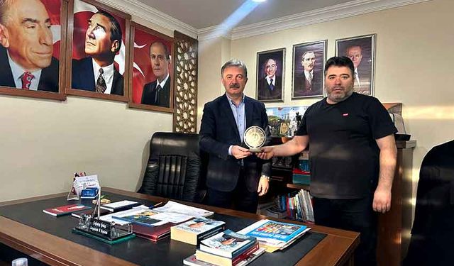 Çankırı Karabük İlleri Eğitim ve Kültür Derneğinden MHP’ye ziyaret