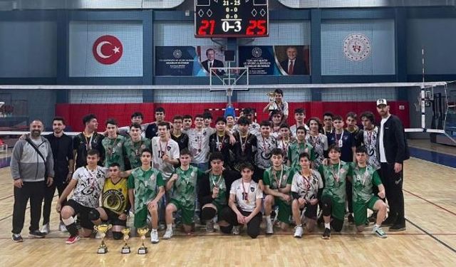 Voleybolda Düzce Belediyesi şampiyon