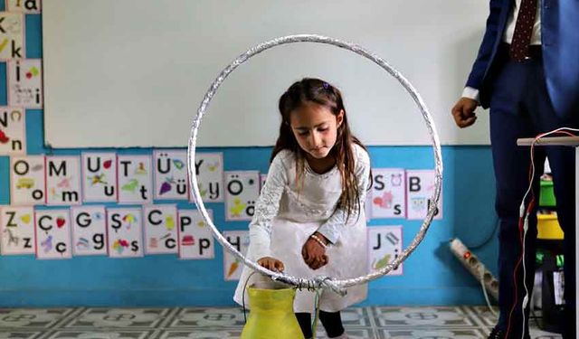 Kodlama köye girdi: Öğretmen öğrendi, öğrenciler üretti