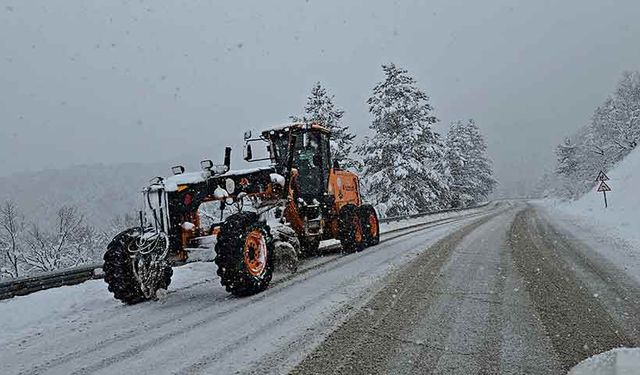 Karabük'te 85 köy yolu ulaşıma kapandı