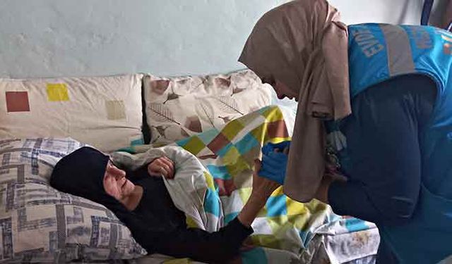 Dua aldıran uygulamada hizmet alan vatandaşlar gözyaşlarını tutamıyor