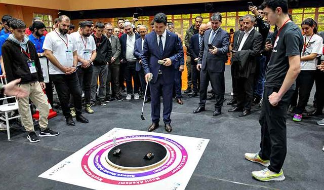 SUBÜ’de düzenlenen Robot ve Teknoloji Olimpiyatları bir ilk oldu