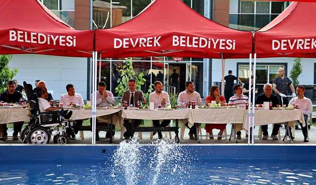 Devrek Kaymakamı Evlice, huzurevi sakinleriyle vedalaştı